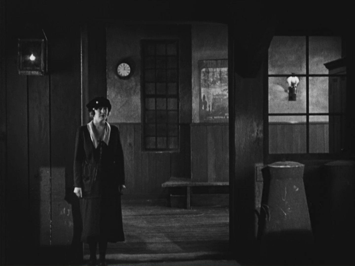 Edna Purviance (Marie St. Clair) en 'Una mujer de París' (1923, Charles Chaplin)