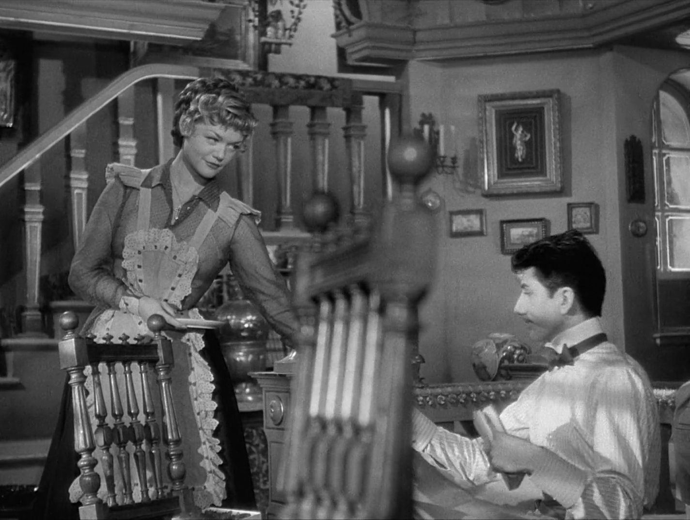 Daniel Gélin (Alfred) y Simone Simon (Marie) en 'La ronda' (1950, Max, Ophüls)