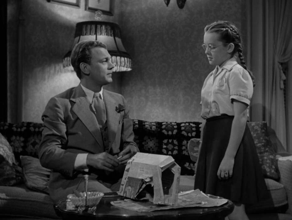 Joseph Cotten (el tío Charlie) y Edna May Wonacott (Ann Newton) en 'La sombra de una duda' (1943, Alfred Hitchcock)