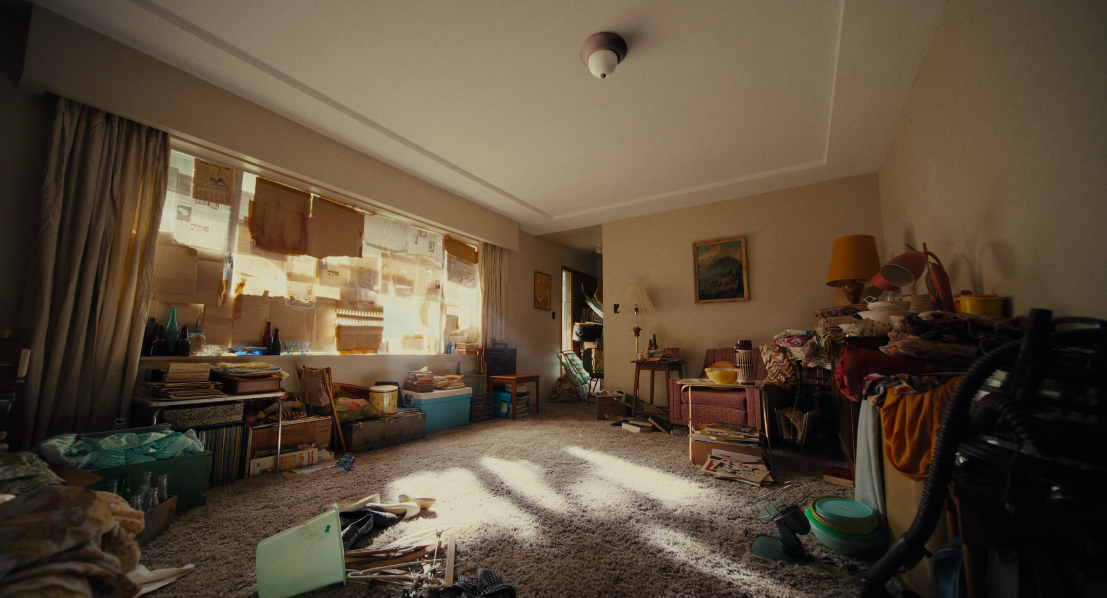 Fase uno de la síntesis en 'Backrooms', 2026, de Kane Parsons.